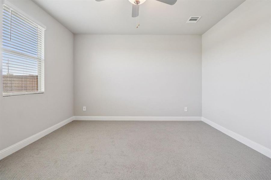 Spacious, unfurnished interior of a new home in Lakehaven - Premier Series, Farmersville (Image 33).