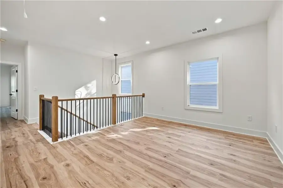 Spacious, unfurnished interior of a new home in , Atlanta (Image 32).