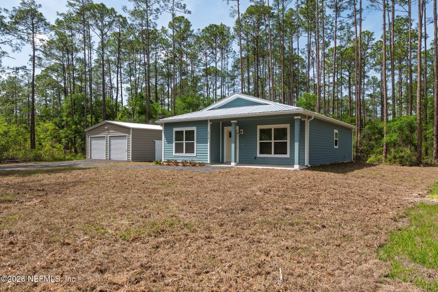 Exterior details and patio area of a home in , Hastings (Image 22).