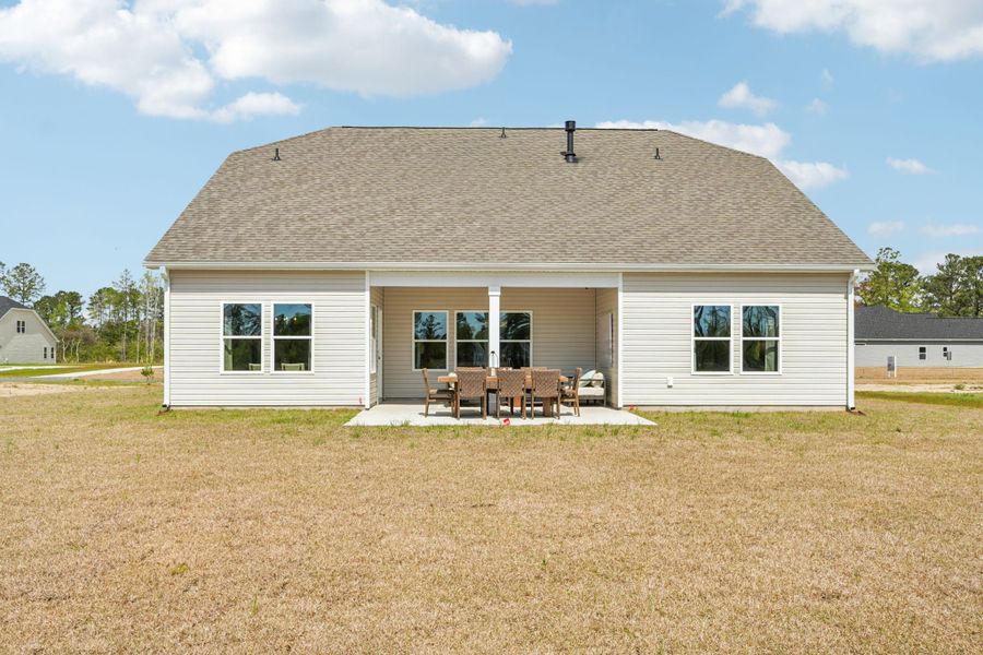 2,527sf New Home in Loris, SC.  - Slide 9