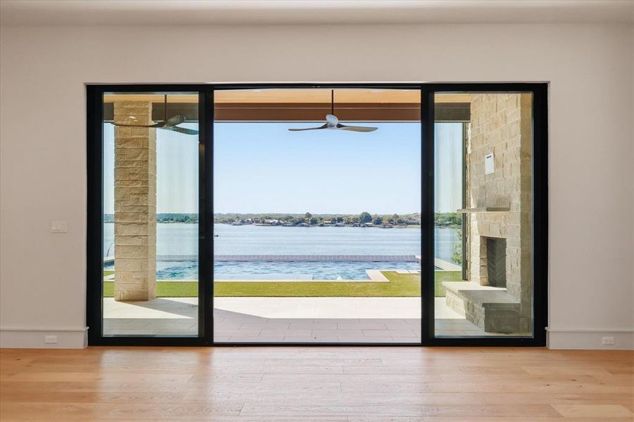 Spacious, unfurnished interior of a new home in , Graford (Image 17).