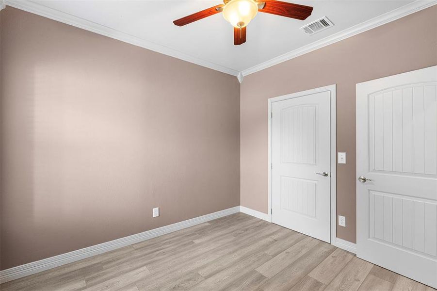 Spacious, unfurnished interior of a new home in , Corsicana (Image 30).