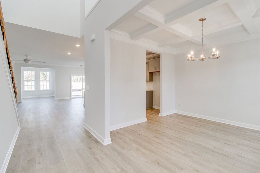 Spacious, unfurnished interior of a new home in Hendrix Farms, Lexington (Image 16).