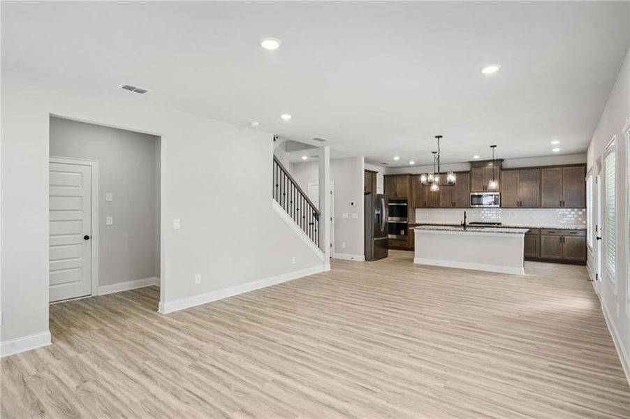 Spacious, unfurnished interior of a new home in Martin Springs - Estate Series, Lawrenceville (Image 22).