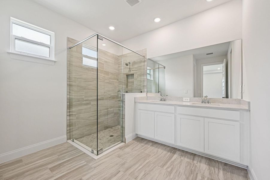 Furnished interior view inside a new home in Hampton Park - Signature Series, Vero Beach (Image 9). Furnished interior view inside a new home in Hampton Park - Signature Series, Vero Beach (Image 9).