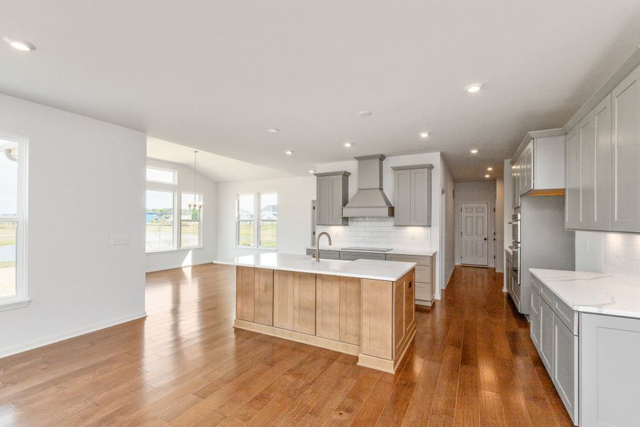 Representative furnished interior of a home built from the Grayson by Fischer Homes in Governor’s Preserve, Canton (Image 10).
