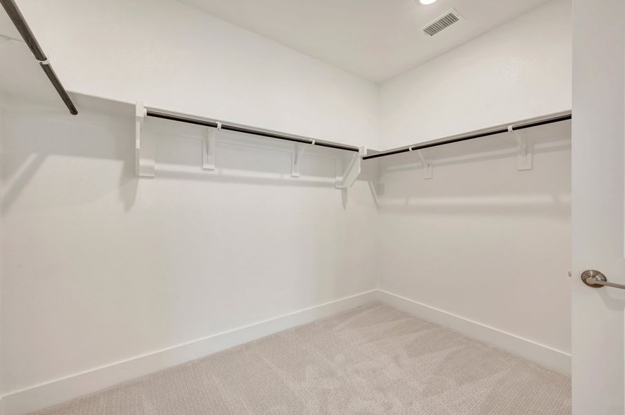 Spacious, unfurnished interior of a new home in Bridgewater, Midlothian (Image 22).