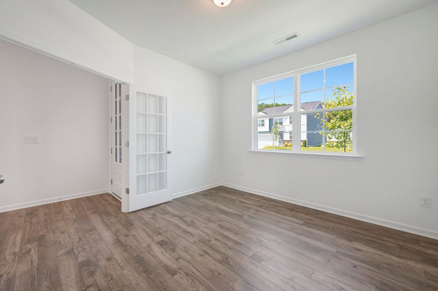 Spacious, unfurnished interior of a new home in Providence Creek, Fuquay Varina (Image 14).