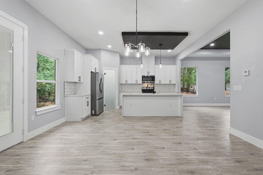 Spacious, unfurnished interior of a new home in , Willis (Image 31).