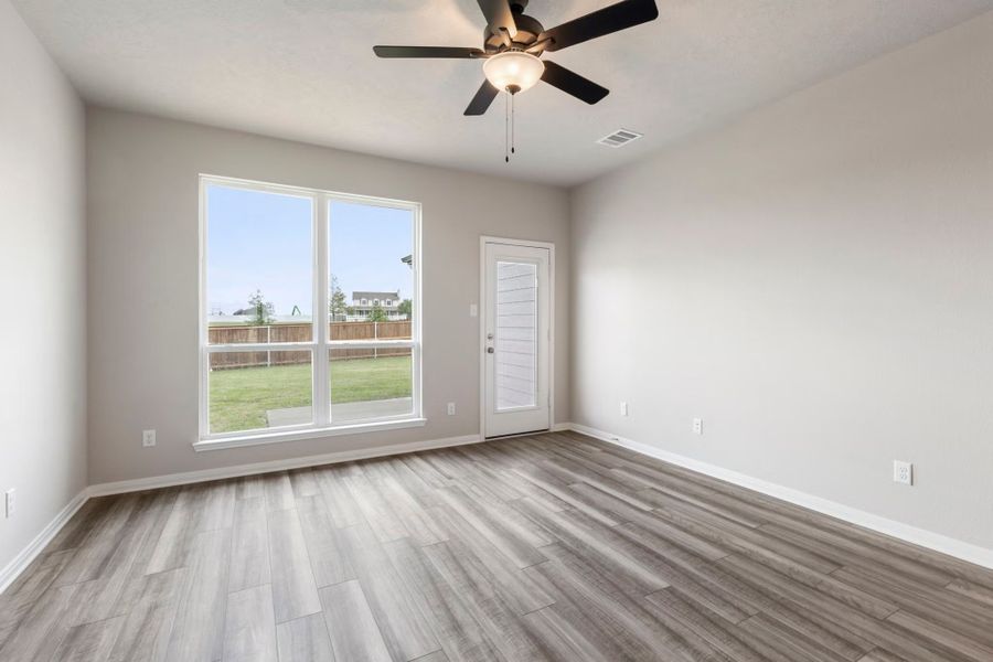Spacious, unfurnished interior of a new home in Eastern Wells, Jarrell (Image 20).