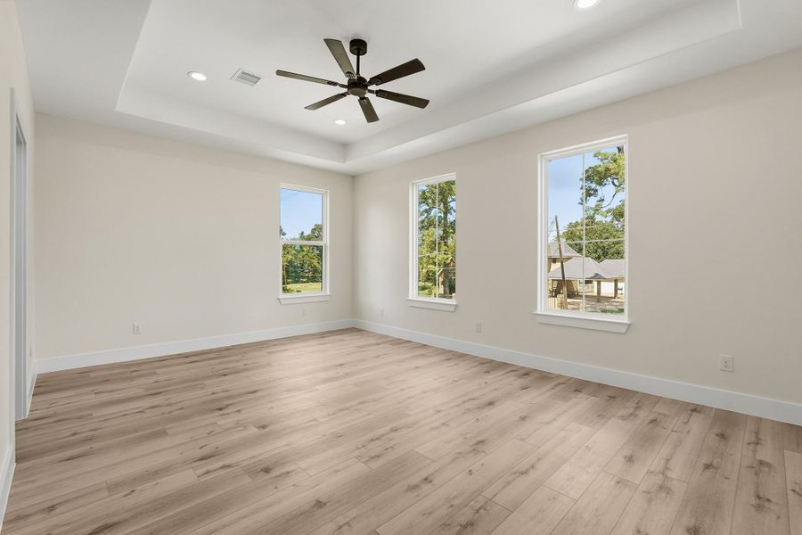 Spacious, unfurnished interior of a new home in , Channelview (Image 21).