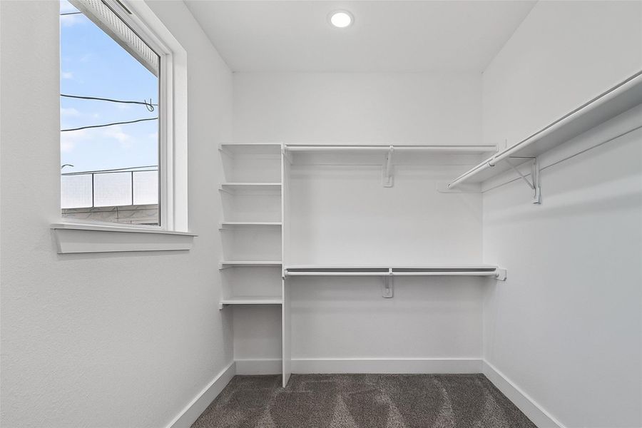 Spacious, unfurnished interior of a new home in , Houston (Image 29).