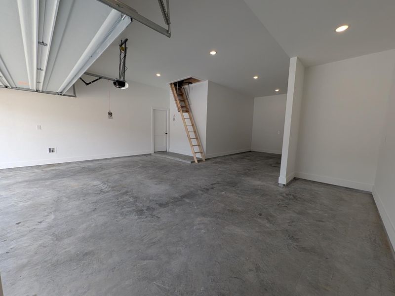 Spacious, unfurnished interior of a new home in Artavia, Conroe (Image 21).