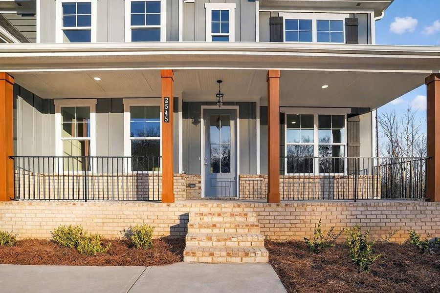 Exterior details and patio area of a home in , Gainesville (Image 3).