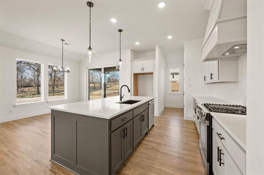 Furnished interior view inside a new home in Rocky Top Ranch, Reno (Image 13).