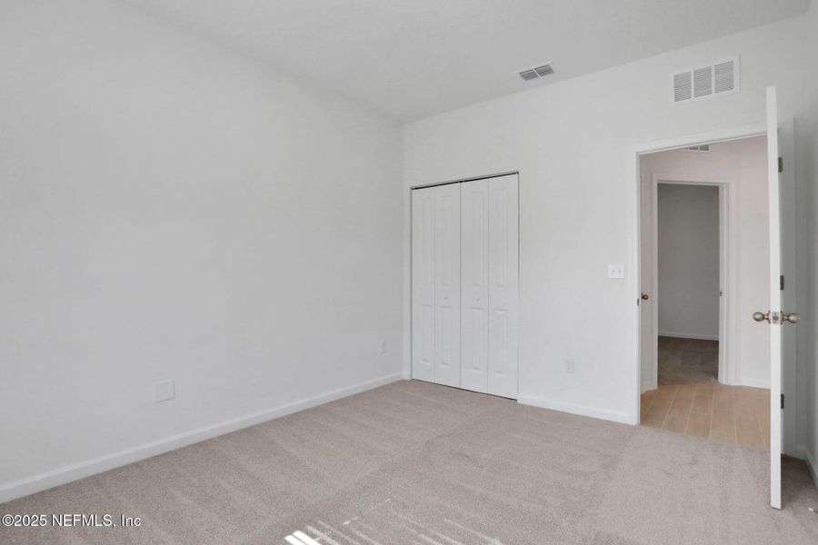 Spacious, unfurnished interior of a new home in Bellbrooke, Jacksonville (Image 40).