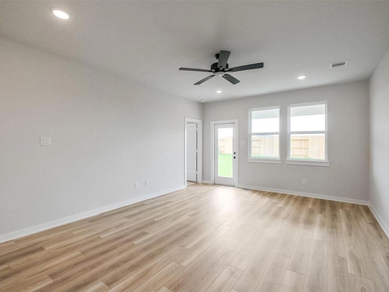 Spacious, unfurnished interior of a new home in Emberly, Beasley (Image 23).