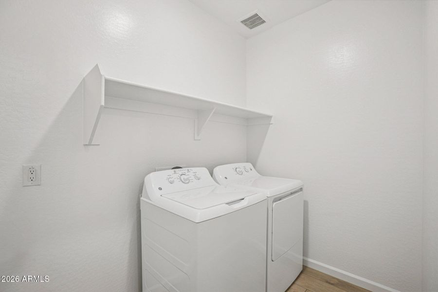 15-web-or-mls-W Camden Ave-S0703-015