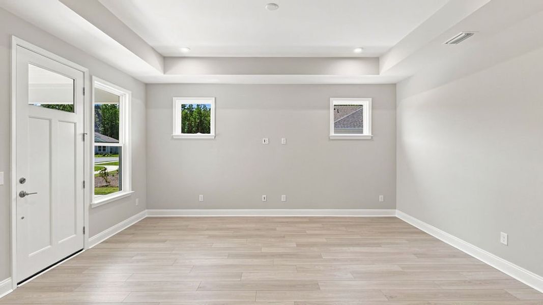 Spacious, unfurnished interior of a new home in Sun City Hilton Head, Bluffton (Image 17).