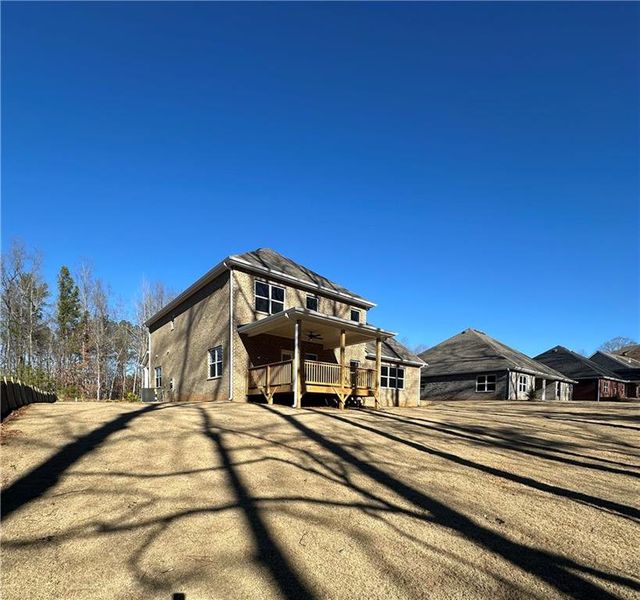Image 50 of a home in Mirror Lake at South Harbour.