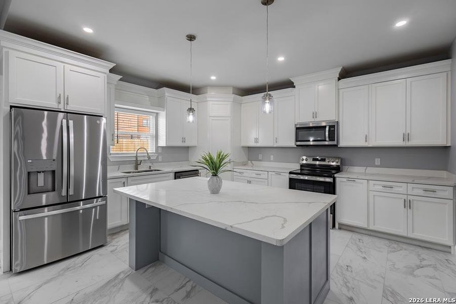 Furnished interior view inside a new home in , Eagle Pass (Image 5).