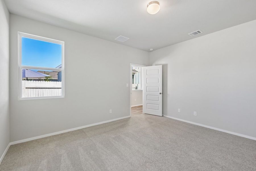 Spacious, unfurnished interior of a new home in Harvest Ridge, Elgin (Image 12). Spacious, unfurnished interior of a new home in Harvest Ridge, Elgin (Image 12).