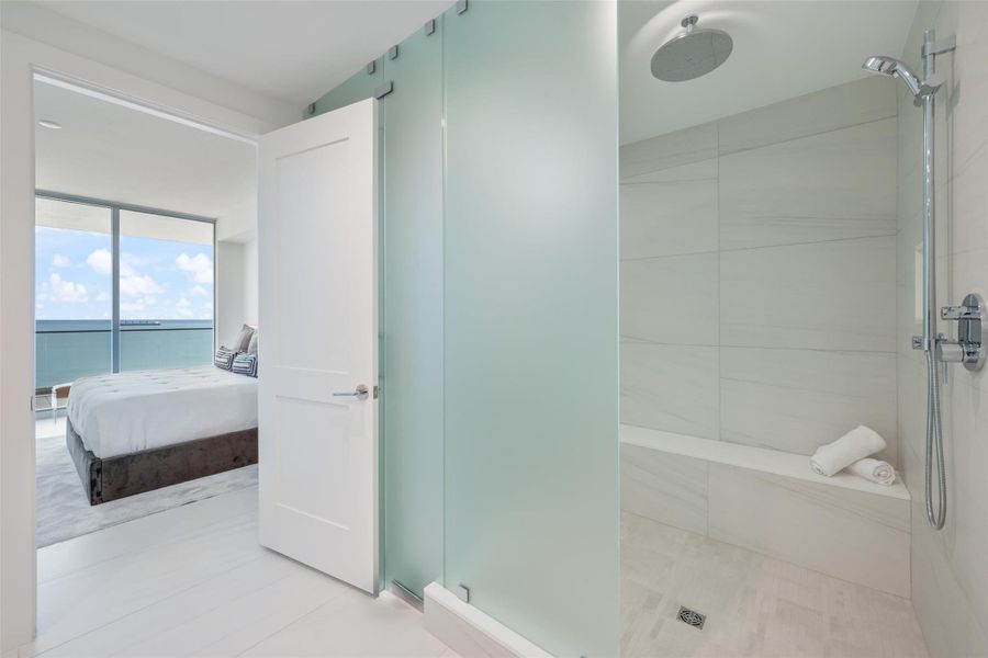 Furnished interior view inside a new home in , Fort Lauderdale (Image 7). Furnished interior view inside a new home in , Fort Lauderdale (Image 7).