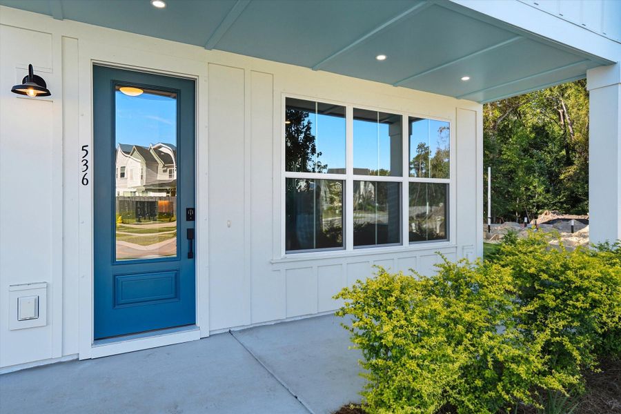 Exterior details and patio area of a home in , Johns Island (Image 4).