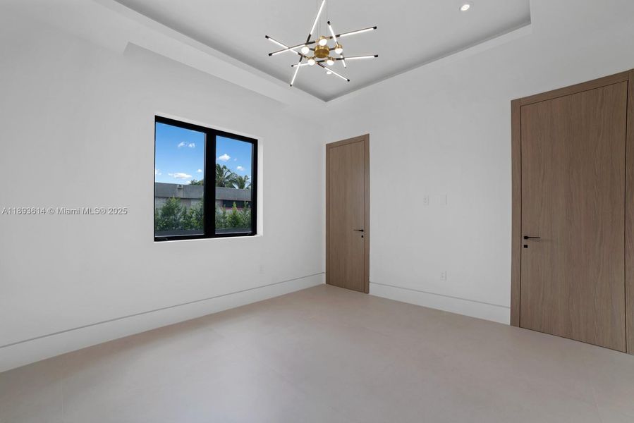 Spacious, unfurnished interior of a new home in , Miami (Image 21).