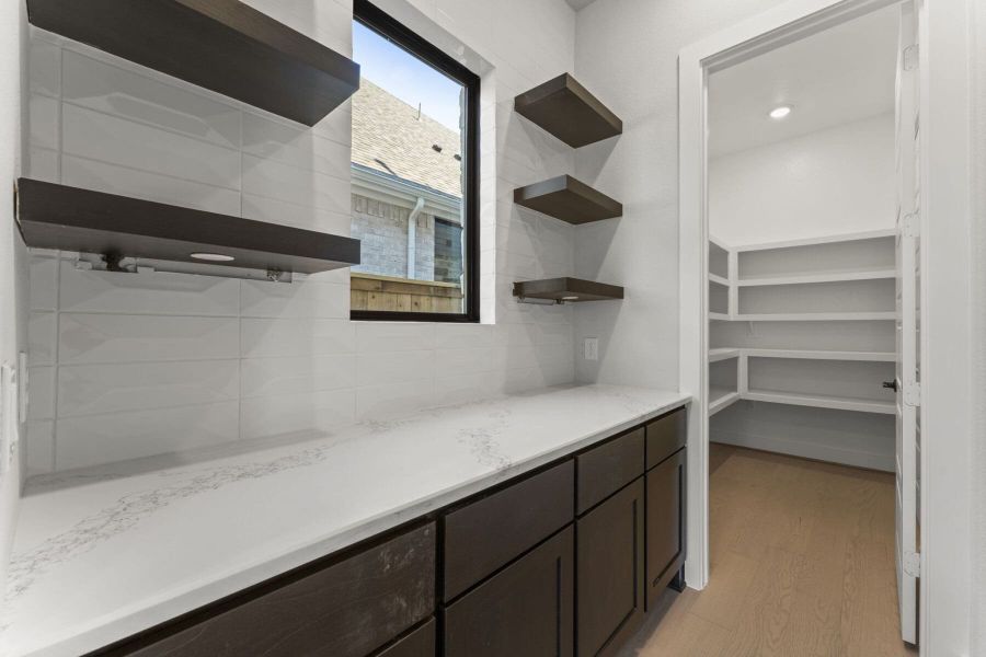 32-web-or-mls-DA_04561 32-web-or-mls-DA_04561