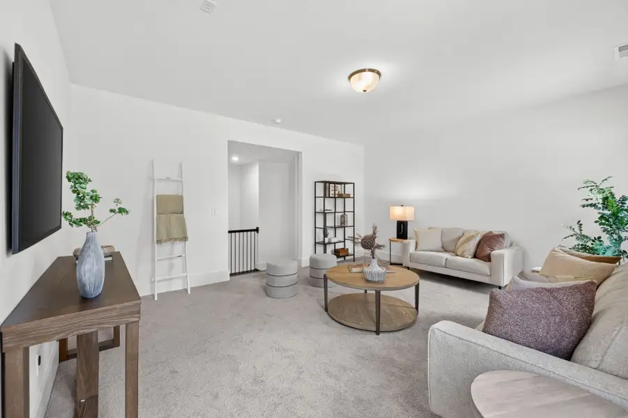Furnished interior view inside a new home in Edgewater - Harbor Pointe, Lancaster (Image 26).