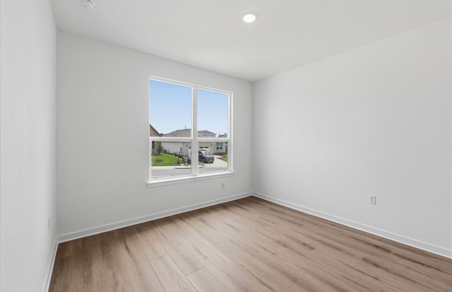 Spacious, unfurnished interior of a new home in Sun City Texas, Georgetown (Image 37).