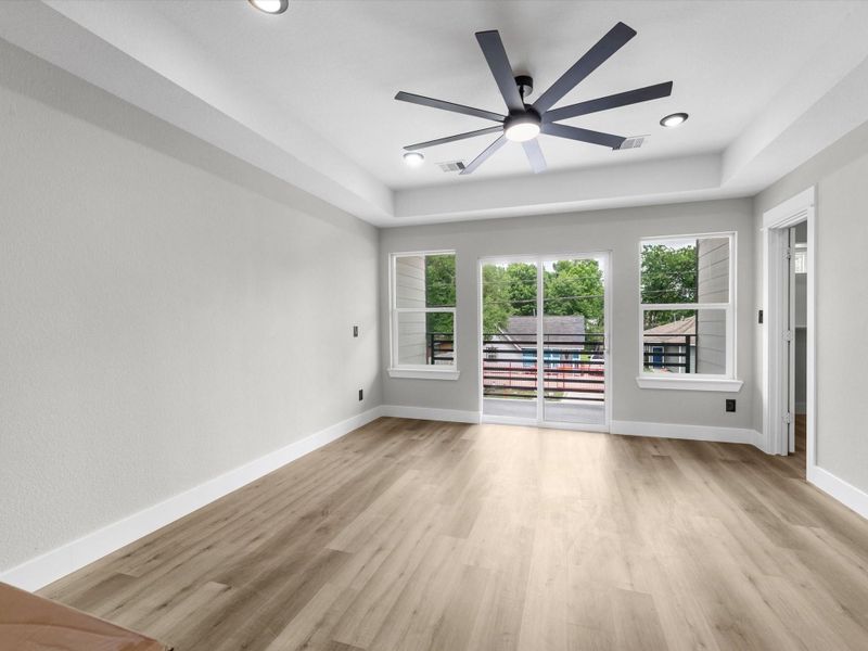 Spacious, unfurnished interior of a new home in , Houston (Image 16).