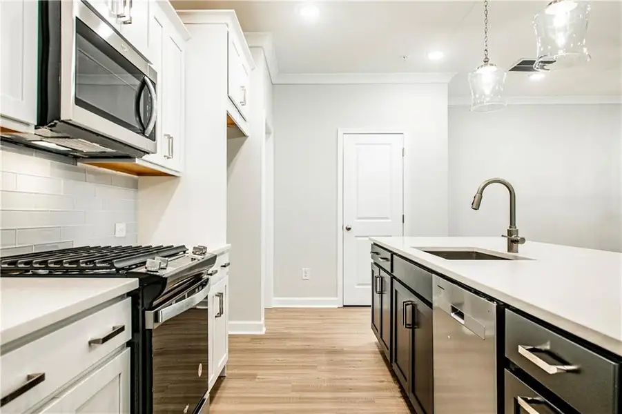 Furnished interior view inside a new home in River Walk Place, Lawrenceville (Image 6).
