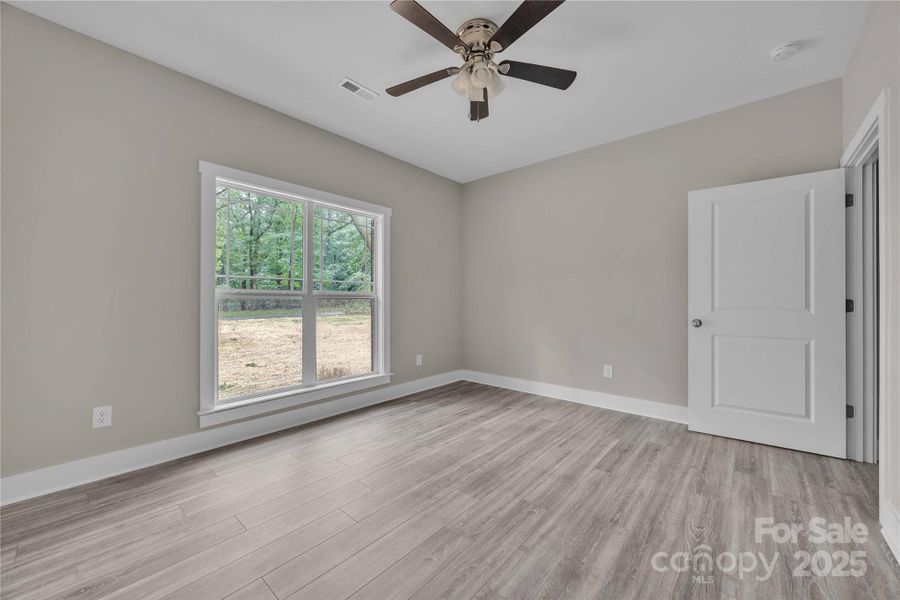 Spacious, unfurnished interior of a new home in , Mocksville (Image 34).