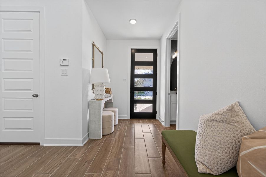 Furnished interior view inside a new home in Elyson - 40', Katy (Image 31). Furnished interior view inside a new home in Elyson - 40', Katy (Image 31).