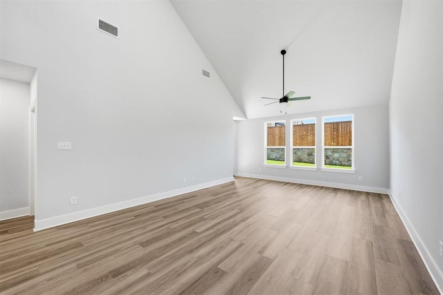 Spacious, unfurnished interior of a new home in Bel Air Village: 40ft. lots, Sherman (Image 22). Spacious, unfurnished interior of a new home in Bel Air Village: 40ft. lots, Sherman (Image 22).