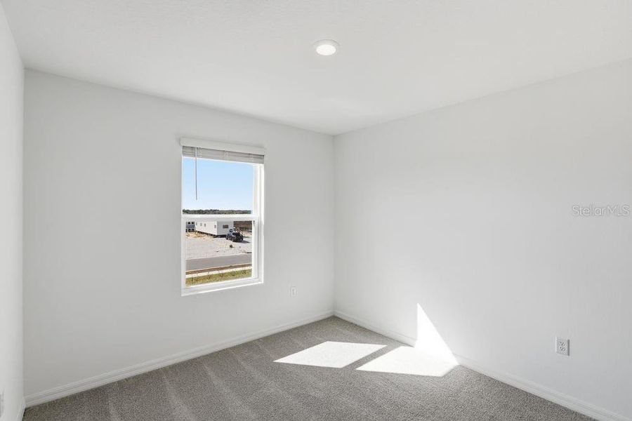Spacious, unfurnished interior of a new home in Waterstone, Groveland (Image 23).