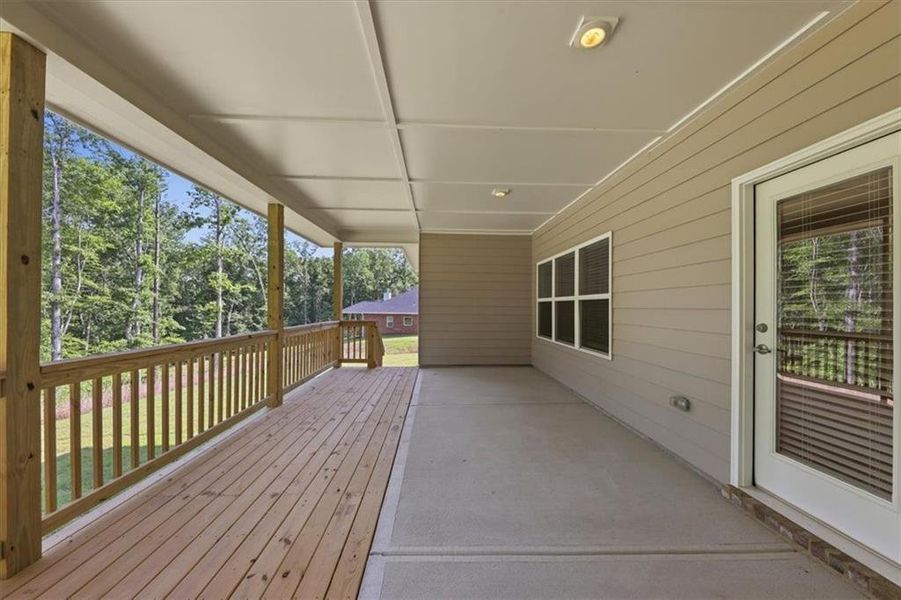 Exterior details and patio area of a home in Tuscany Hills, Douglasville (Image 25). Exterior details and patio area of a home in Tuscany Hills, Douglasville (Image 25).