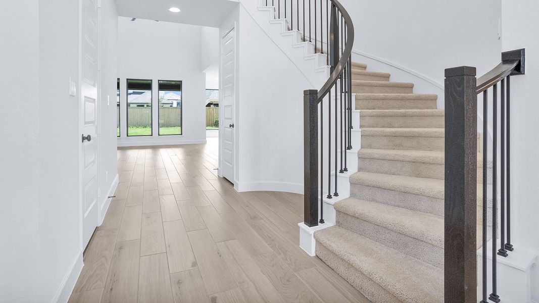 Spacious, unfurnished interior of a new home in Bridgeland, Cypress (Image 14).