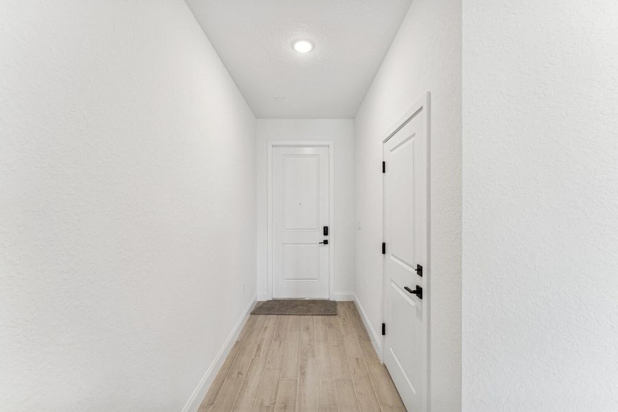 Spacious, unfurnished interior of a new home in Salerno Reserve Townhomes, Stuart (Image 34). Spacious, unfurnished interior of a new home in Salerno Reserve Townhomes, Stuart (Image 34).