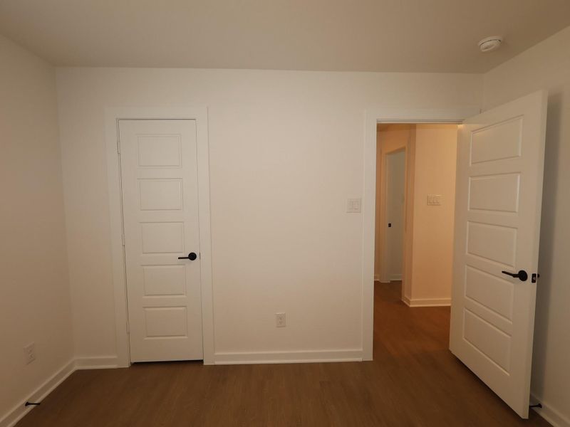 Spacious, unfurnished interior of a new home in Summerview, Fulshear (Image 24).