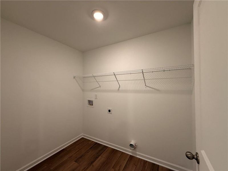 Spacious, unfurnished interior of a new home in Laurelwood, Douglasville (Image 47).