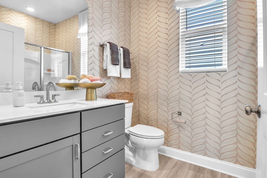 Full Bathroom Full Bathroom