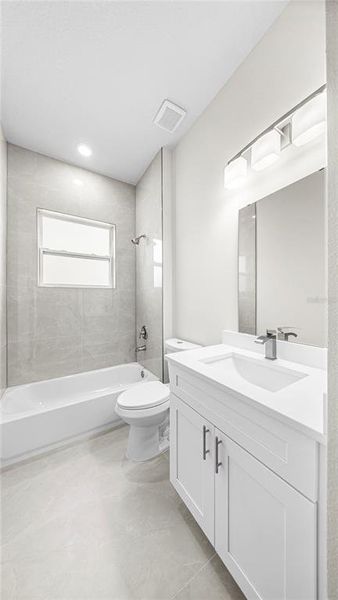 Furnished interior view inside a new home in , Port Charlotte (Image 9).