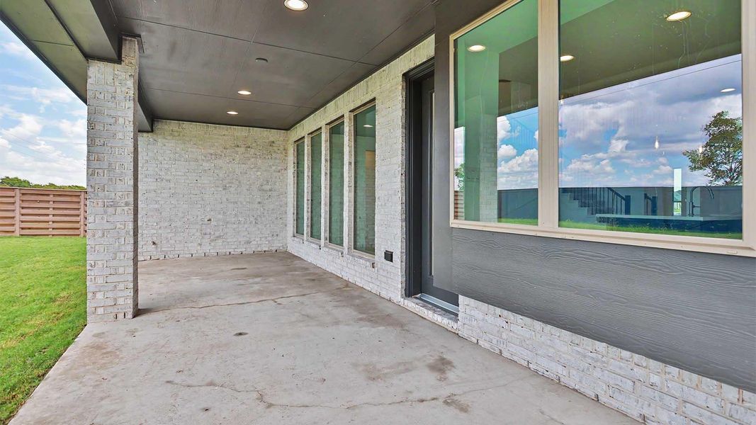 Exterior details and patio area of a home in Austin Point, Richmond (Image 3).