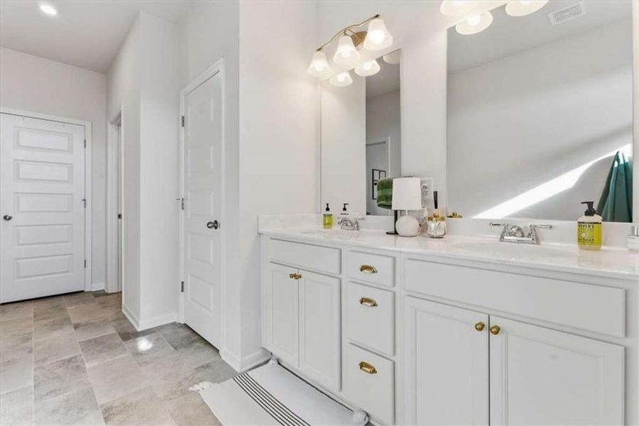 Furnished interior view inside a new home in , Jasper (Image 18).