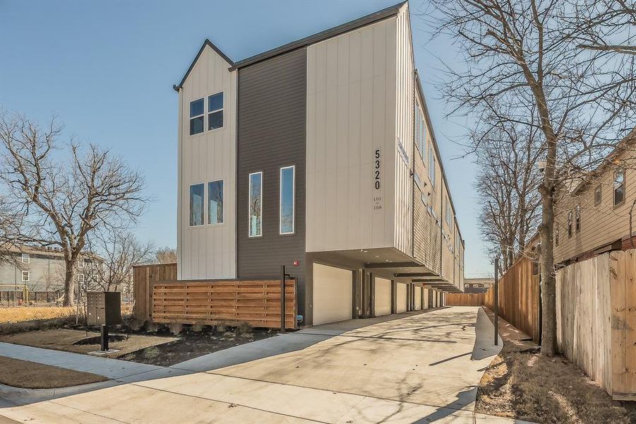 Image 32 of a home in . Image 32 of a home in .