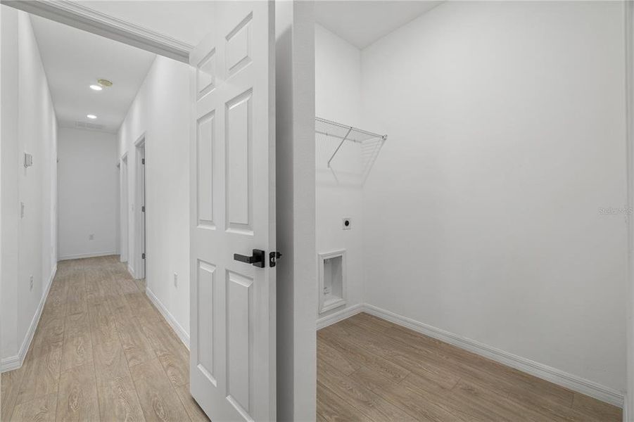 Spacious, unfurnished interior of a new home in , Poinciana (Image 16).