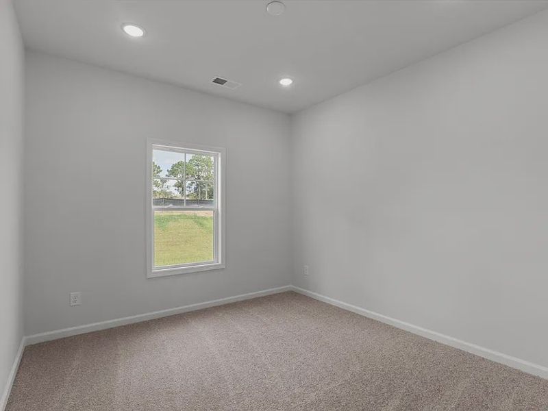 Spacious, unfurnished interior of a new home in Portrait Hills, Aiken (Image 11).